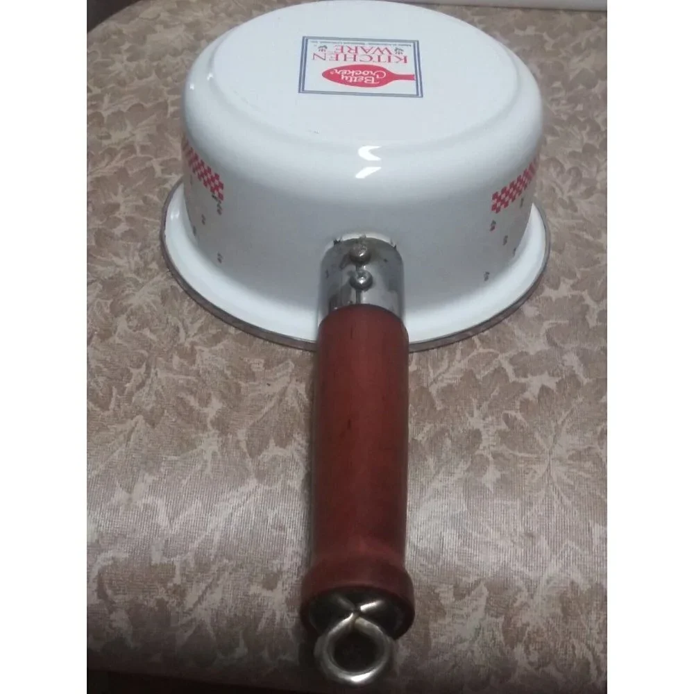 Vintage betty Crocker Enamel Sauce pan white printed 1 qt wood handle HTF RARE